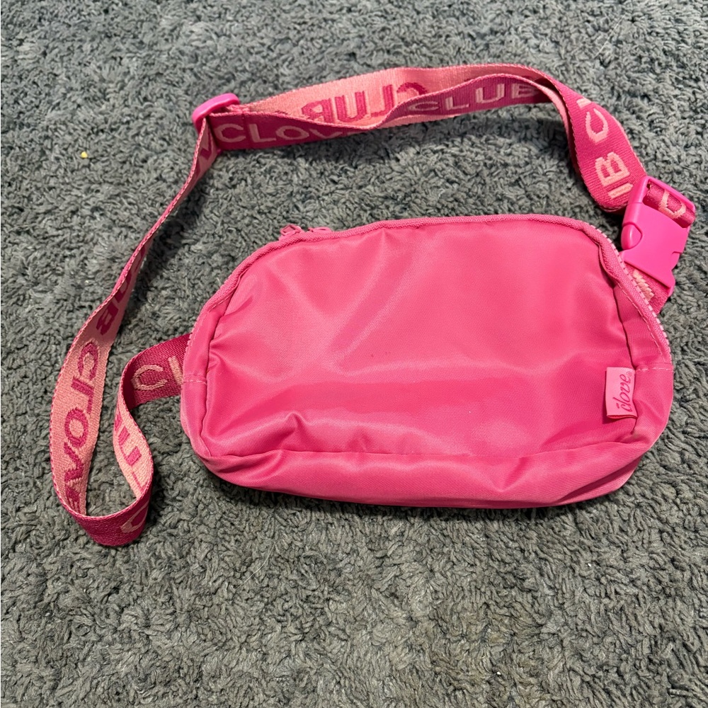 NWOT bright pink Clove club Fanny pack/side bag